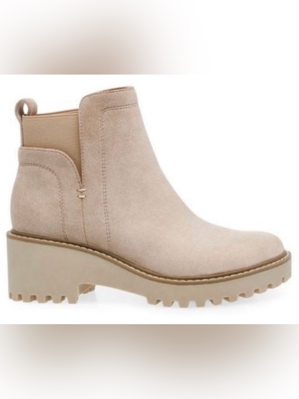 Dolce Vita Rielle Lug Suede Ankle Boots in Tan Size 7